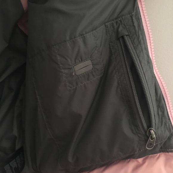 ⚫️!SOLD!⚫️North Face puffer vest - Picture 5 of 8